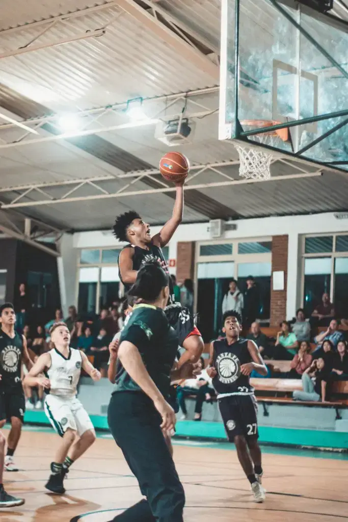 Plan de nutrición para jugadores de baloncesto adolescentes