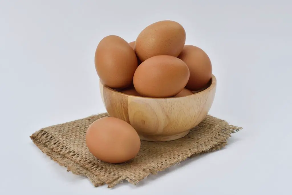 ¿Cuántos huevos puede comer un adolescente al día?